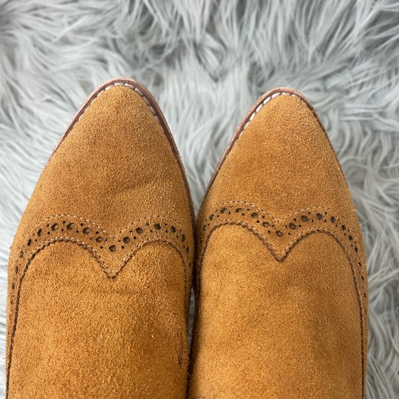 Madewell The Grayson Brogue Chelsea Boot J8292, western cut ankle boot. - Picture 5 of 11